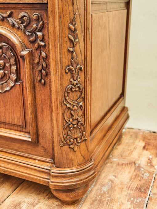 Neo-Rococo oak cabinet - Image 9