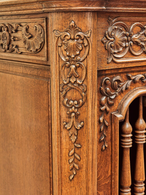 Neo-Rococo oak cabinet - Image 6