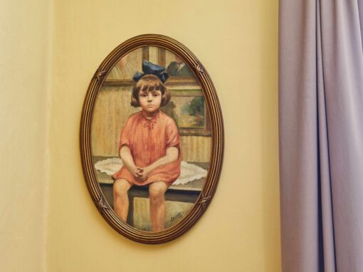Portrait of girls - e. Walraven, 1924 - Image 9