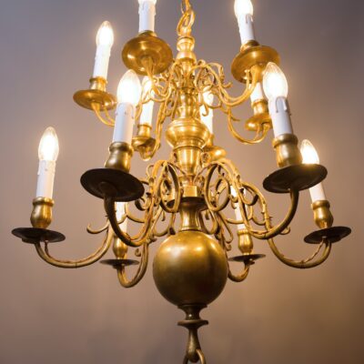 A twelve -frame antique chandelier from 18. century - a Dutch type
