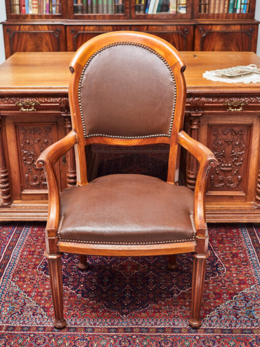 Antique massive chair to the desk - Image 8