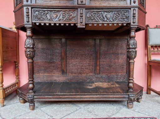 An unoresance carved cupboard from a massive oak - Image 12