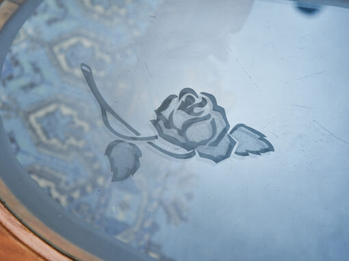 A coffee table carved in a Baroque style - Image 4