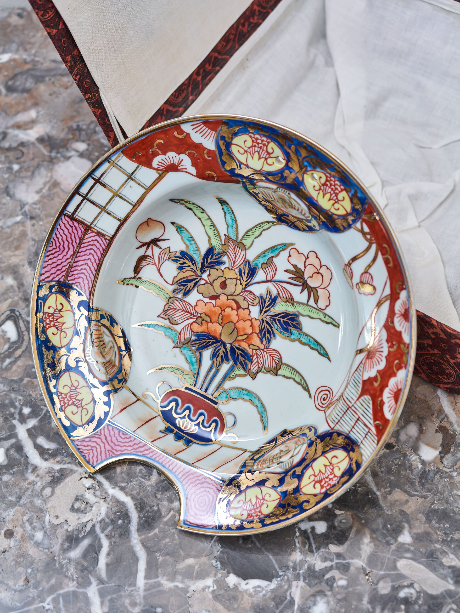 Rasierteller aus japanischem Imari-Porzellan in einer Geschenkbox – Bild 4