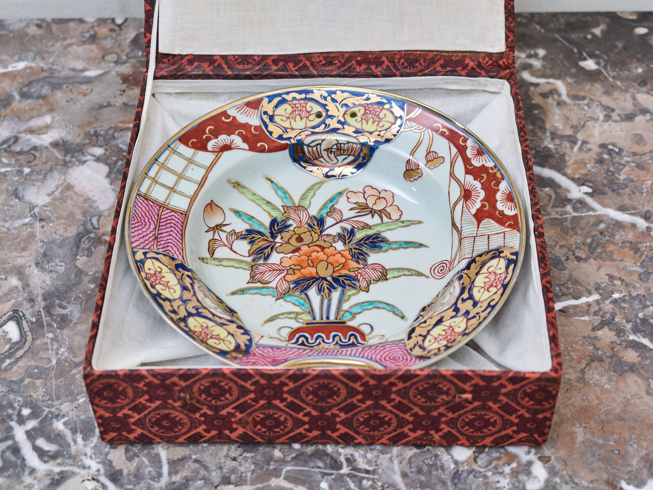 Rasierteller aus japanischem Imari-Porzellan in einer Geschenkbox – Bild 9